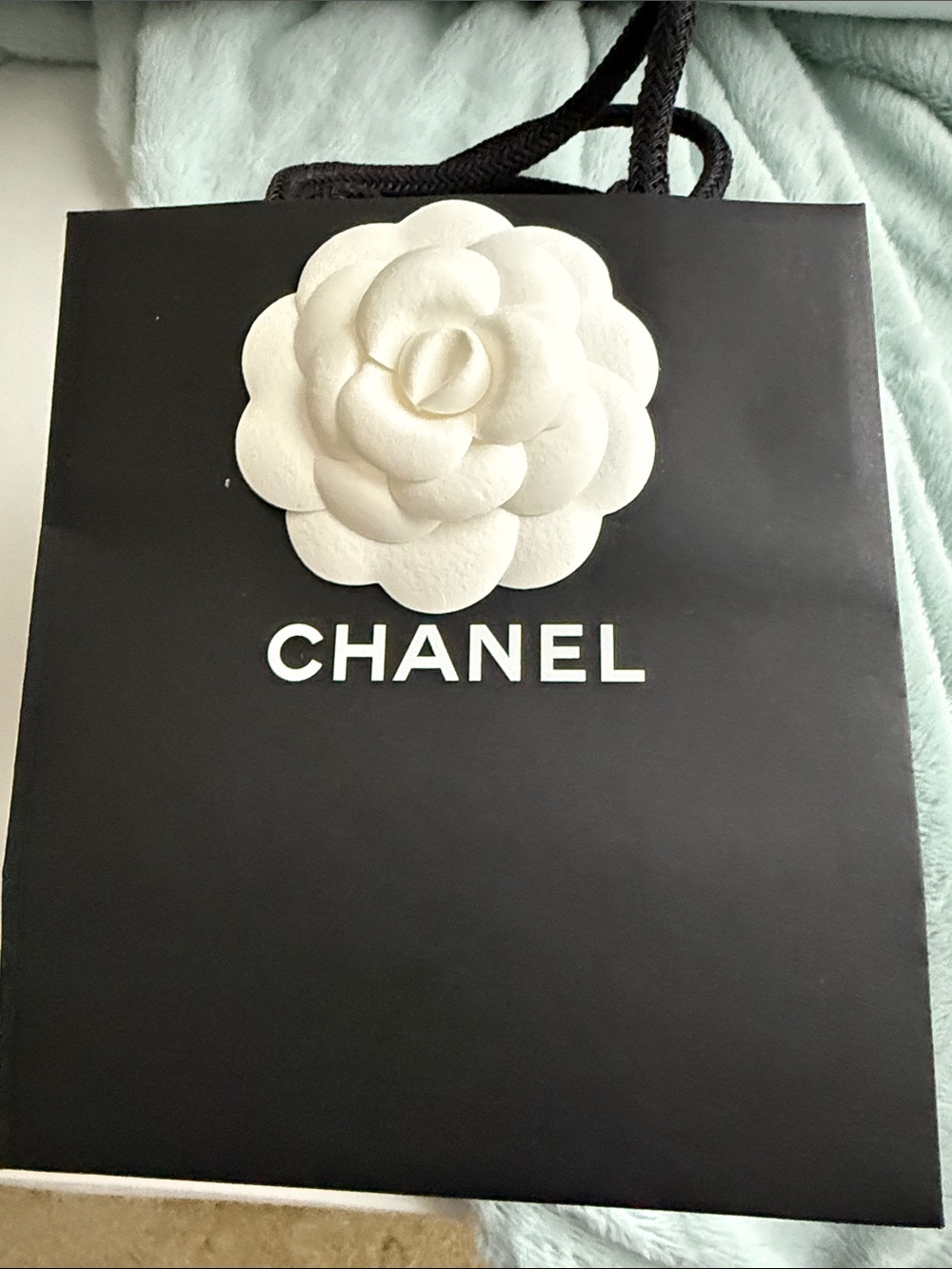 CHANEL Black Mini Gift Bags with White Camellia Accent (Set of 5) - Picture 7 of 9